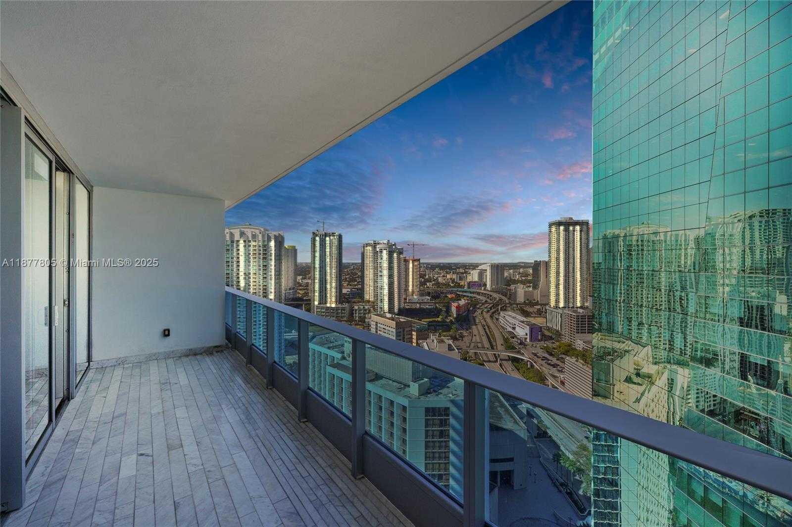 Small Image of 200 BISCAYNE BOULEVARD WAY #3613, Miami Number 23