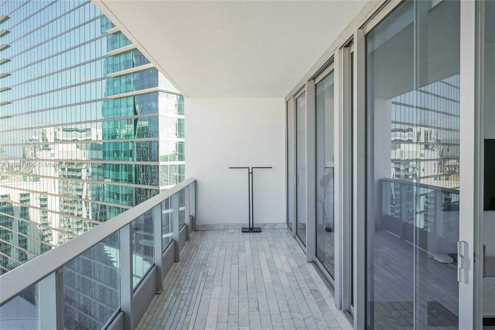 Small Image of 200 BISCAYNE BOULEVARD WAY #3613, Miami Number 24