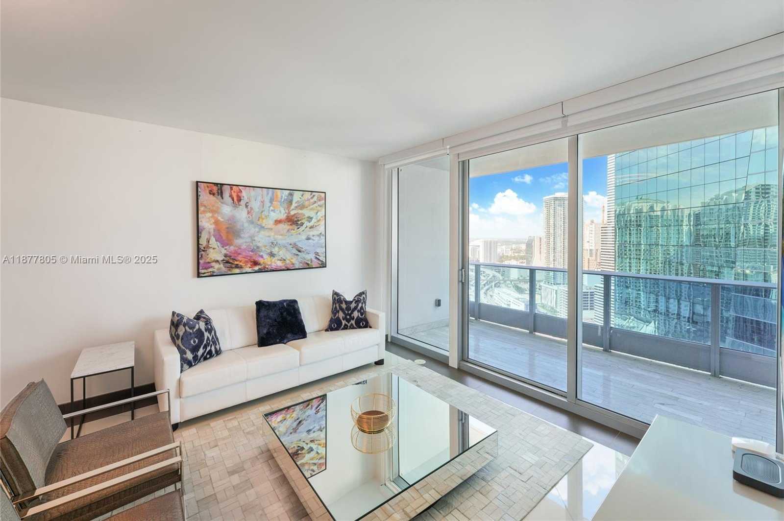Small Image of 200 BISCAYNE BOULEVARD WAY #3613, Miami Number 3