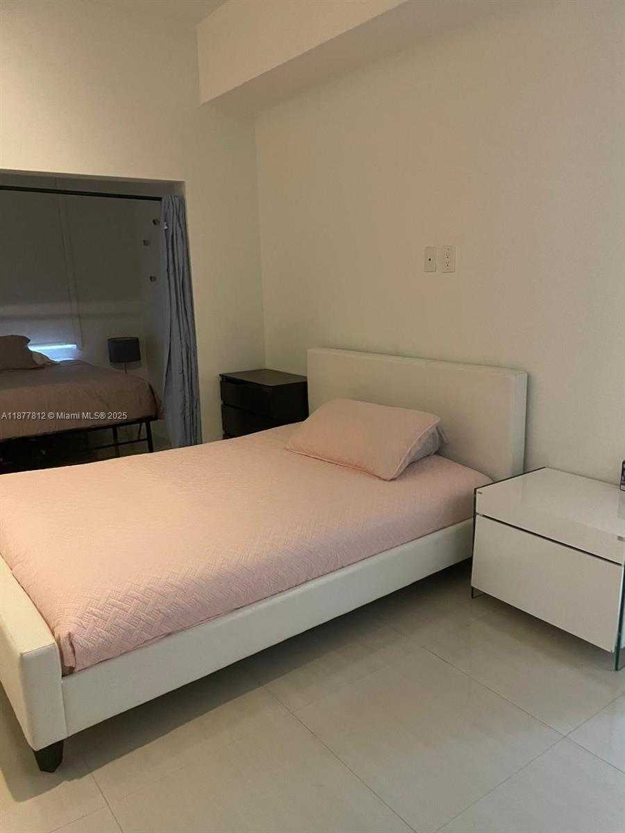 Small Image of 3001 NORTH EAST 185TH ST #326, Aventura Number 11