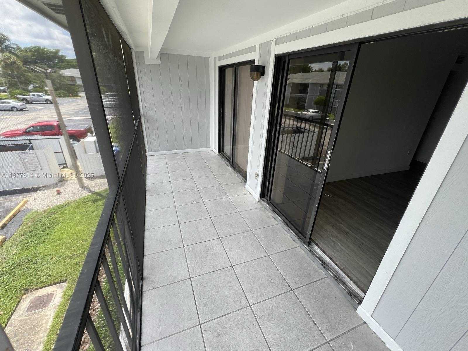 Small Image of 9731 HAMMOCKS BLVD #201B, Miami Number 10