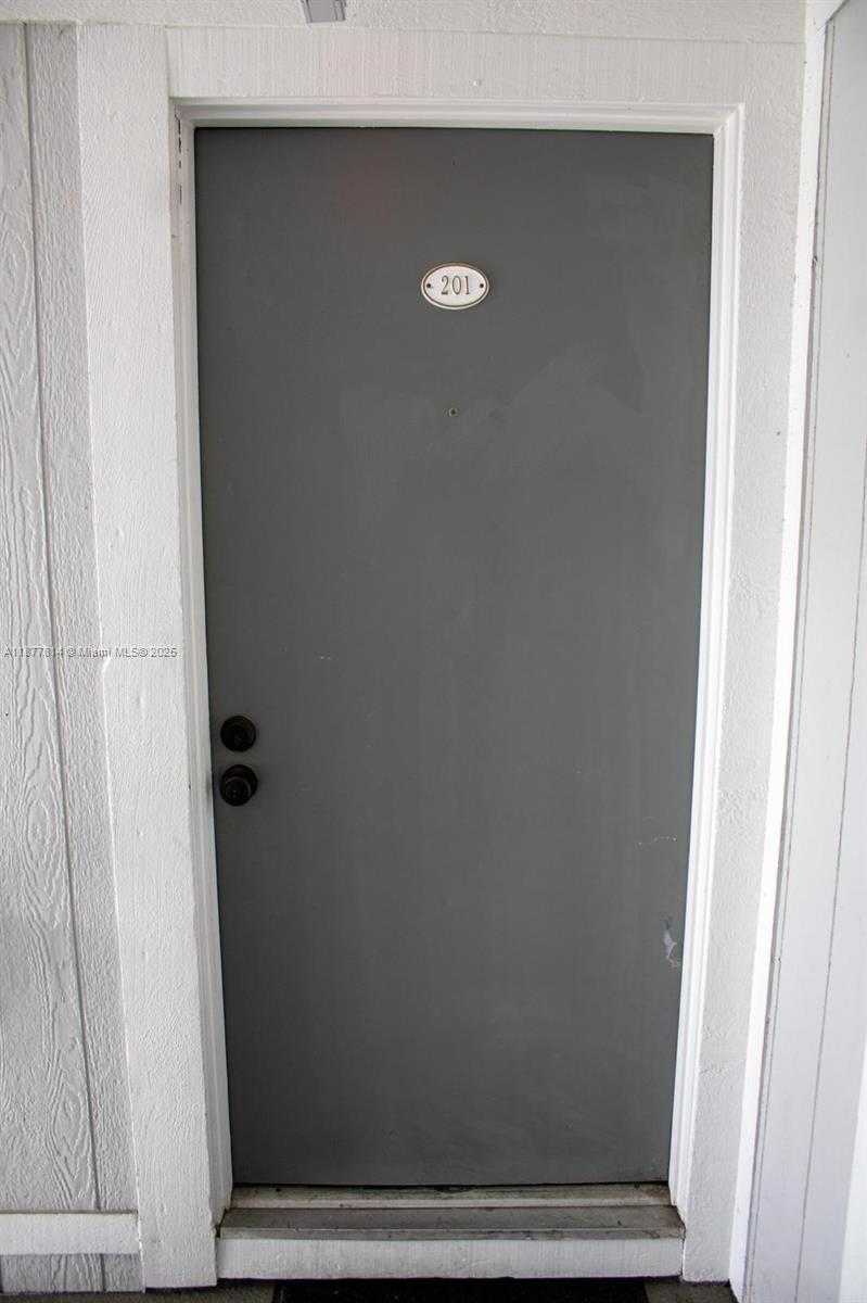 Small Image of 9731 HAMMOCKS BLVD #201B, Miami Number 4