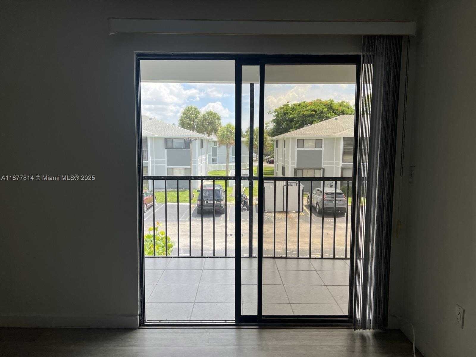 Small Image of 9731 HAMMOCKS BLVD #201B, Miami Number 7