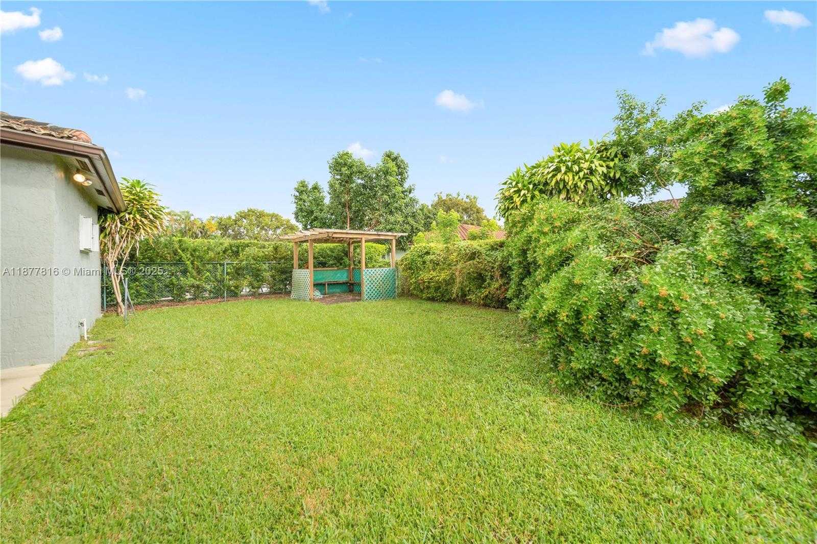 Small Image of 12543 SOUTH WEST 119TH PL, Miami Number 28
