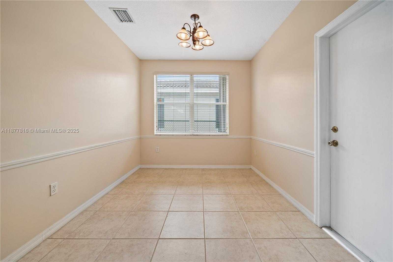 Small Image of 12543 SOUTH WEST 119TH PL, Miami Number 7