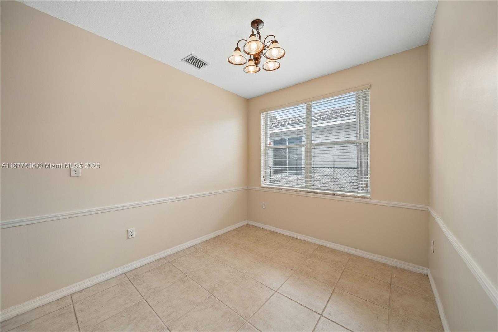 Small Image of 12543 SOUTH WEST 119TH PL, Miami Number 8