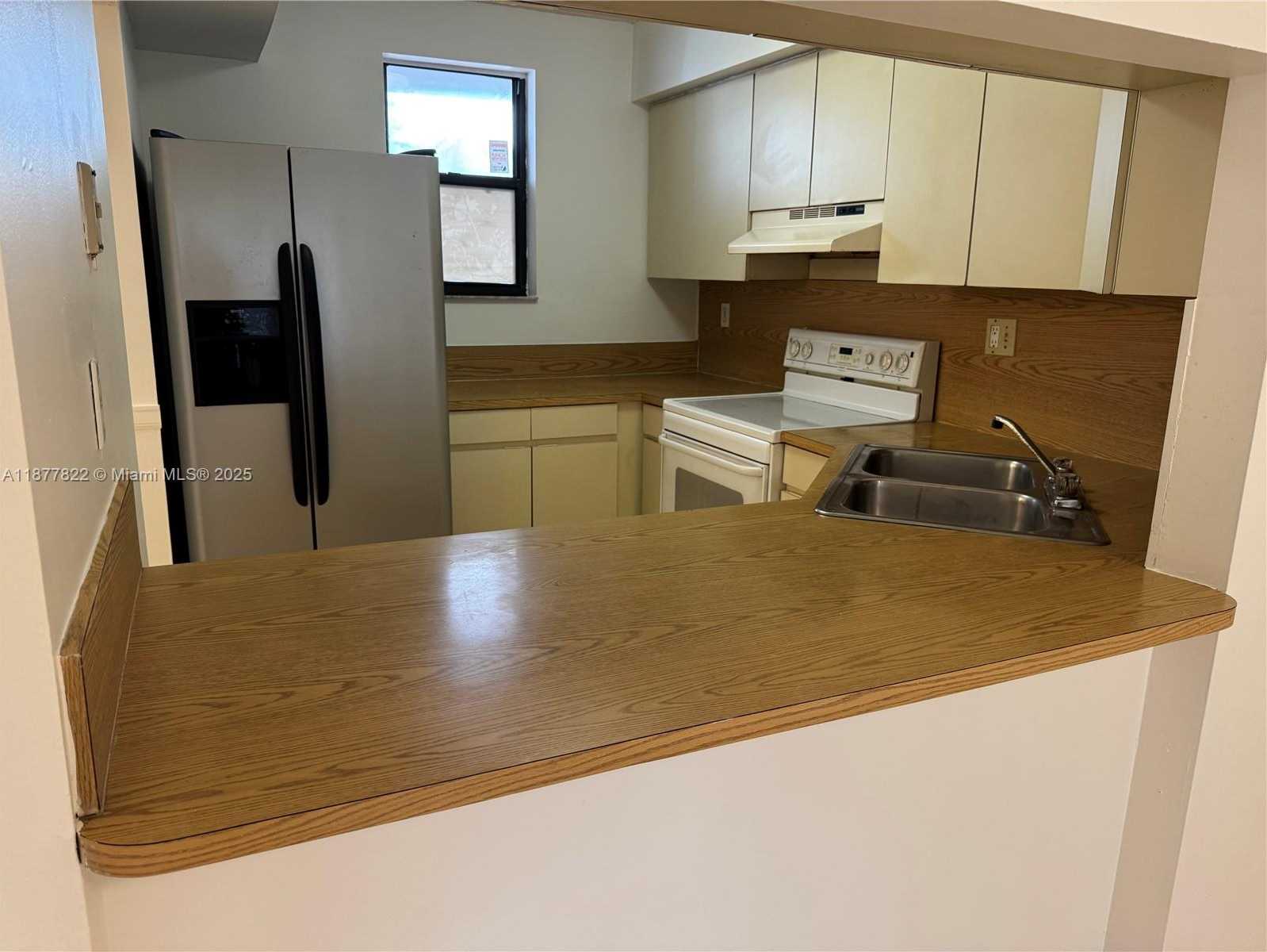 Small Image of 5765 WEST 25TH CT #206, Hialeah Number 7