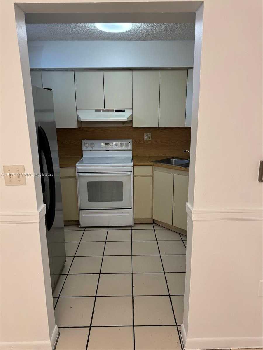 Small Image of 5765 WEST 25TH CT #206, Hialeah Number 8