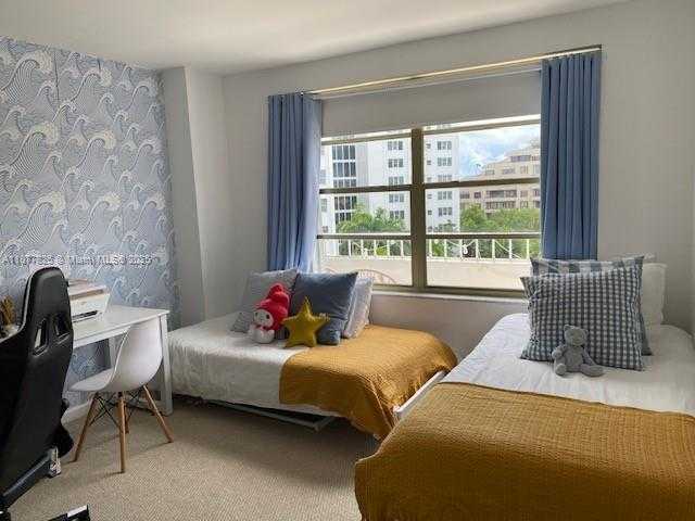 Small Image of 199 OCEAN LANE DR #707, Key Biscayne Number 13