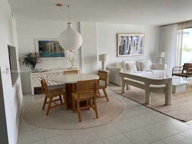 Small Image of 199 OCEAN LANE DR #707, Key Biscayne Number 6