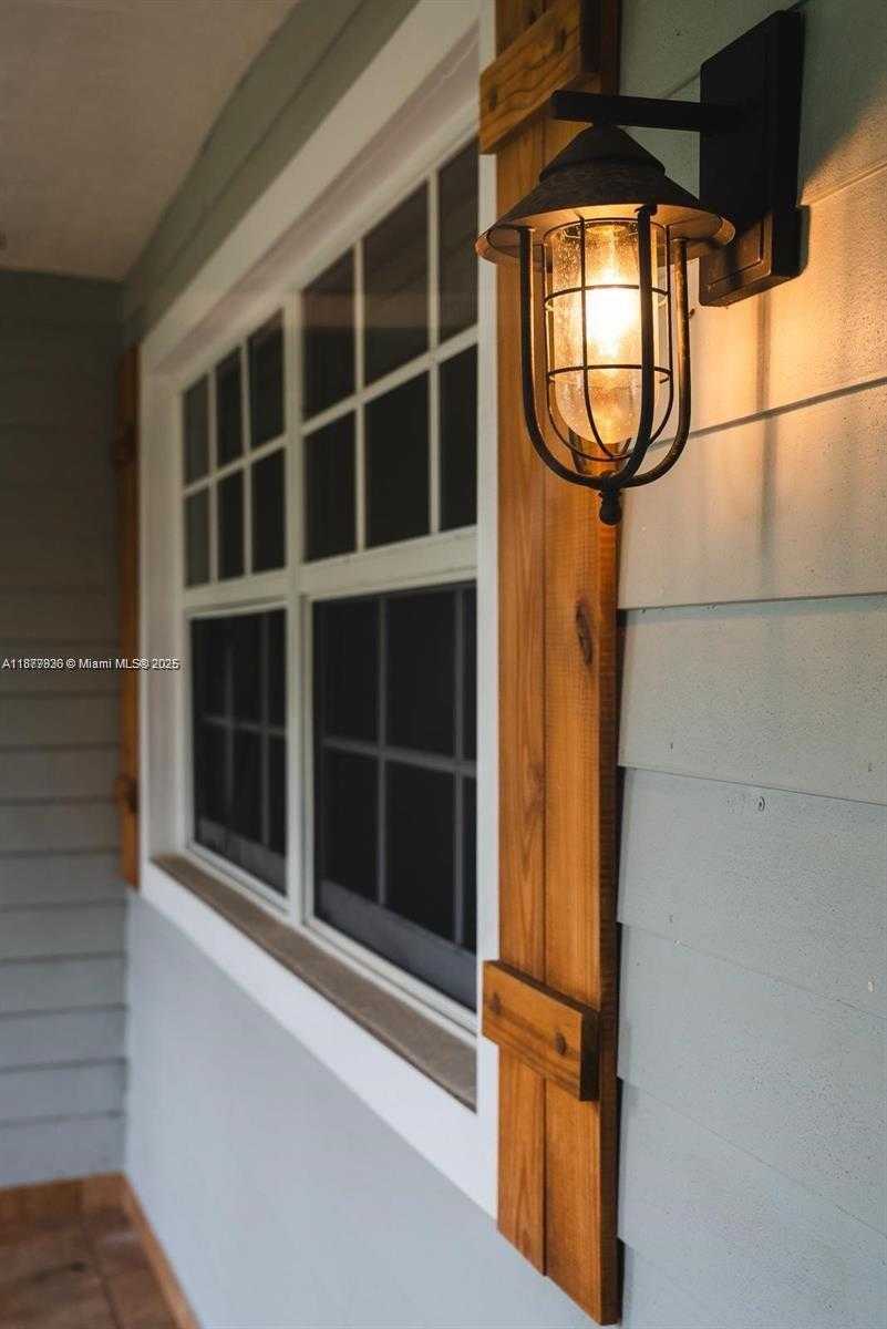 Small Image of 20880 SOUTH WEST 234TH ST, Homestead Number 16