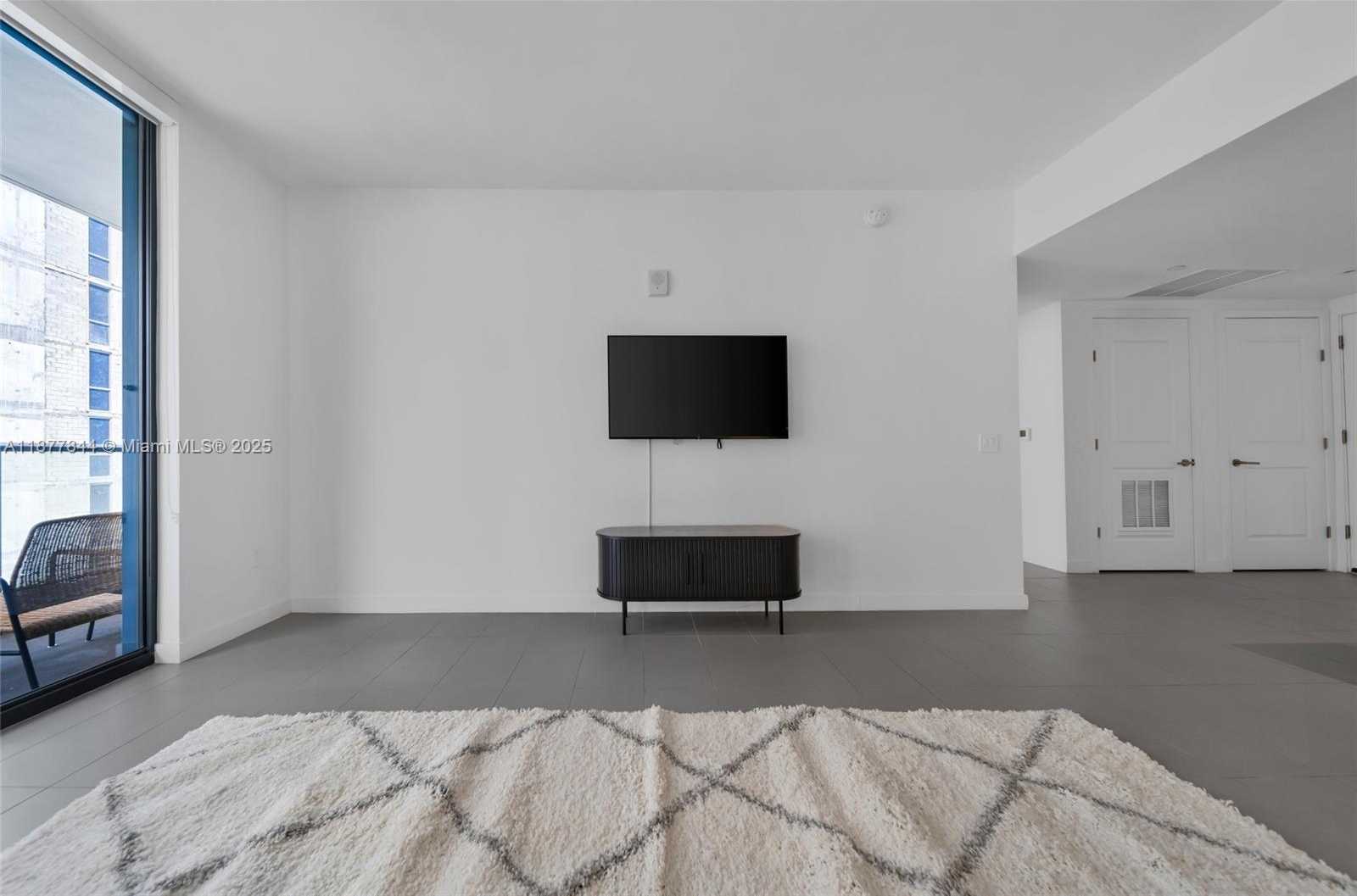 Small Image of 1600 NORTH EAST 1ST AVE #2318, Miami Number 11