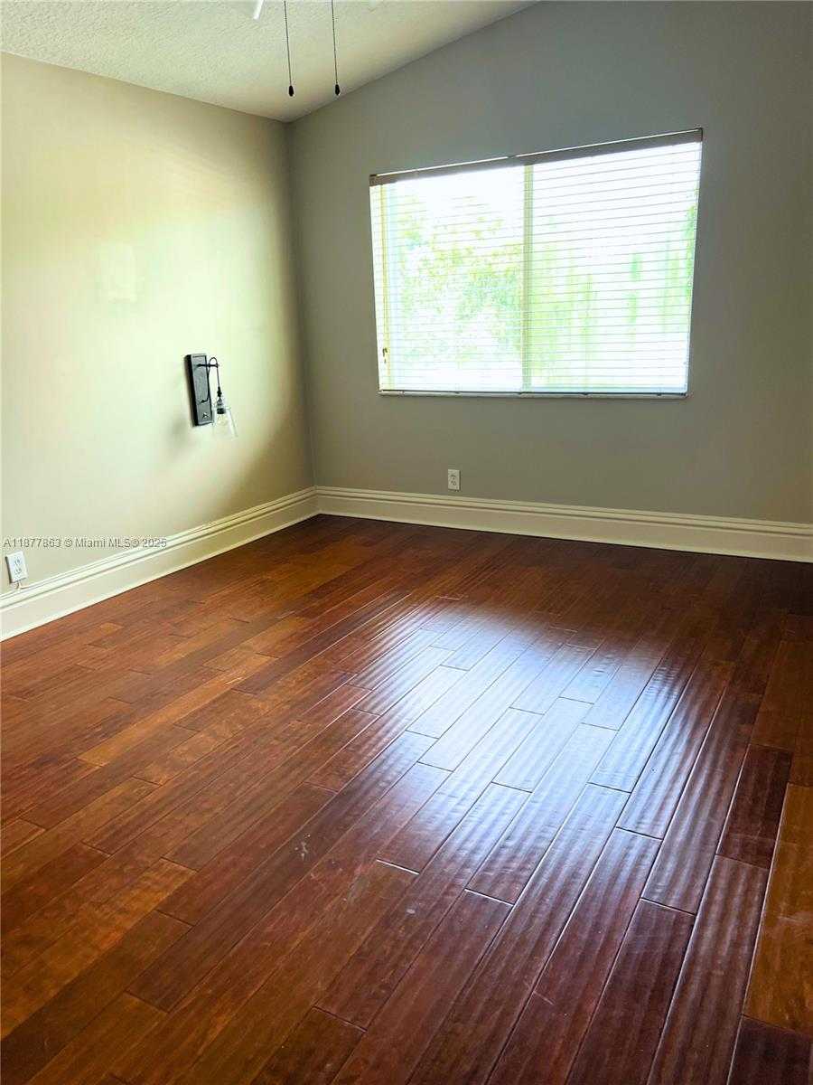 Small Image of 3381 SOUTH WEST 51ST ST, Hollywood Number 10