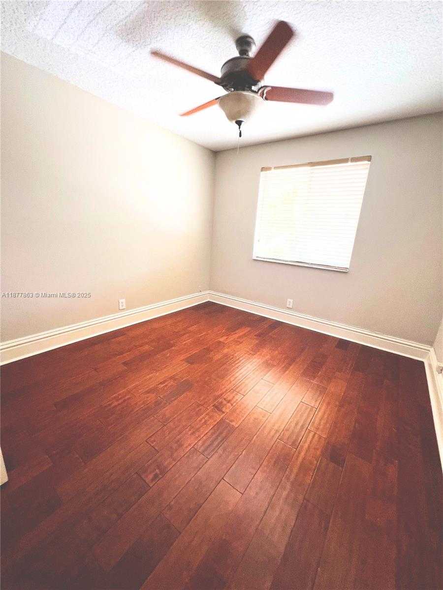 Small Image of 3381 SOUTH WEST 51ST ST, Hollywood Number 14