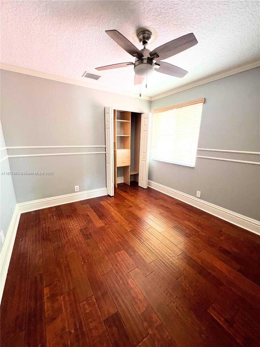 Small Image of 3381 SOUTH WEST 51ST ST, Hollywood Number 15