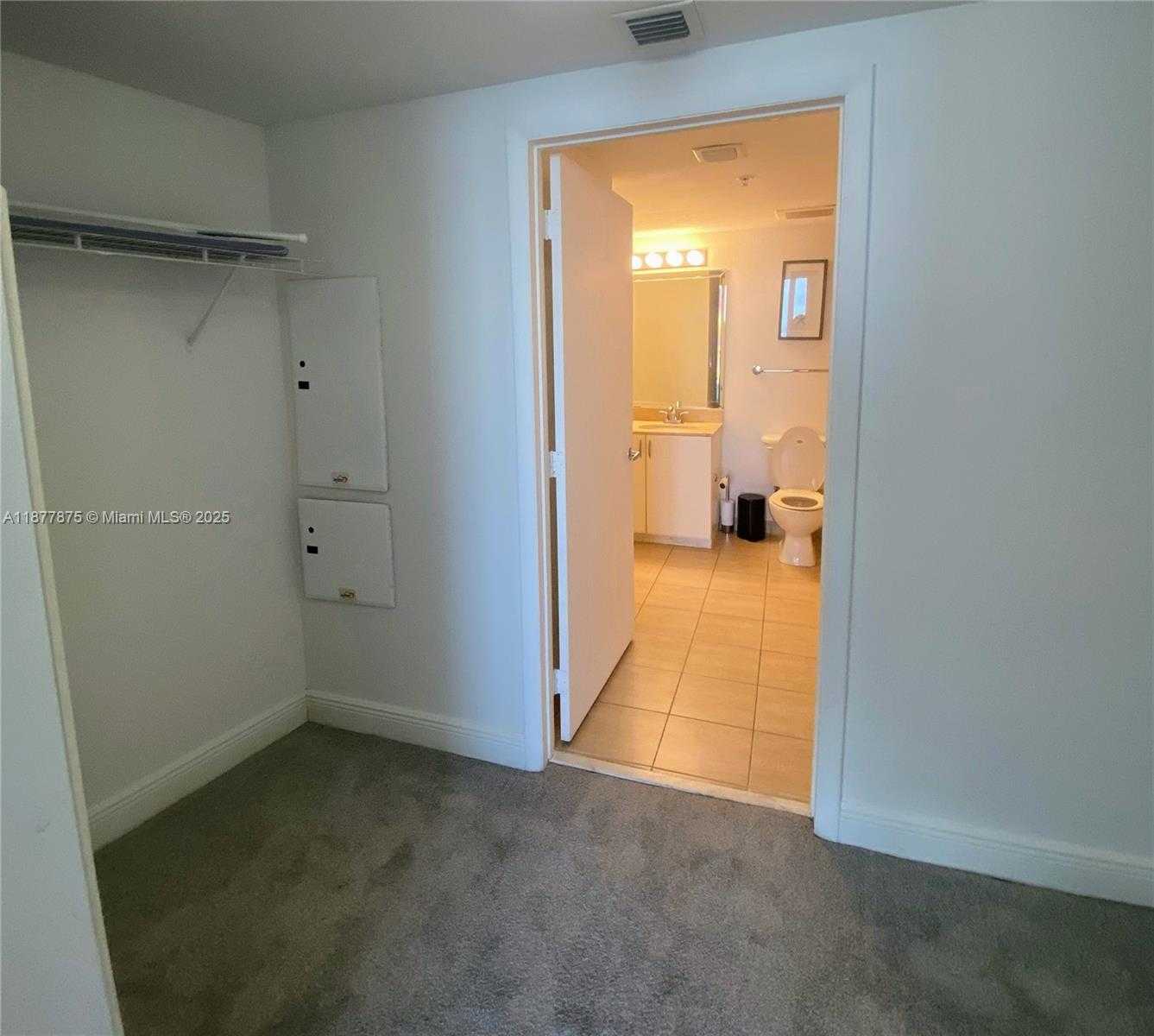 Small Image of Miami Number 10