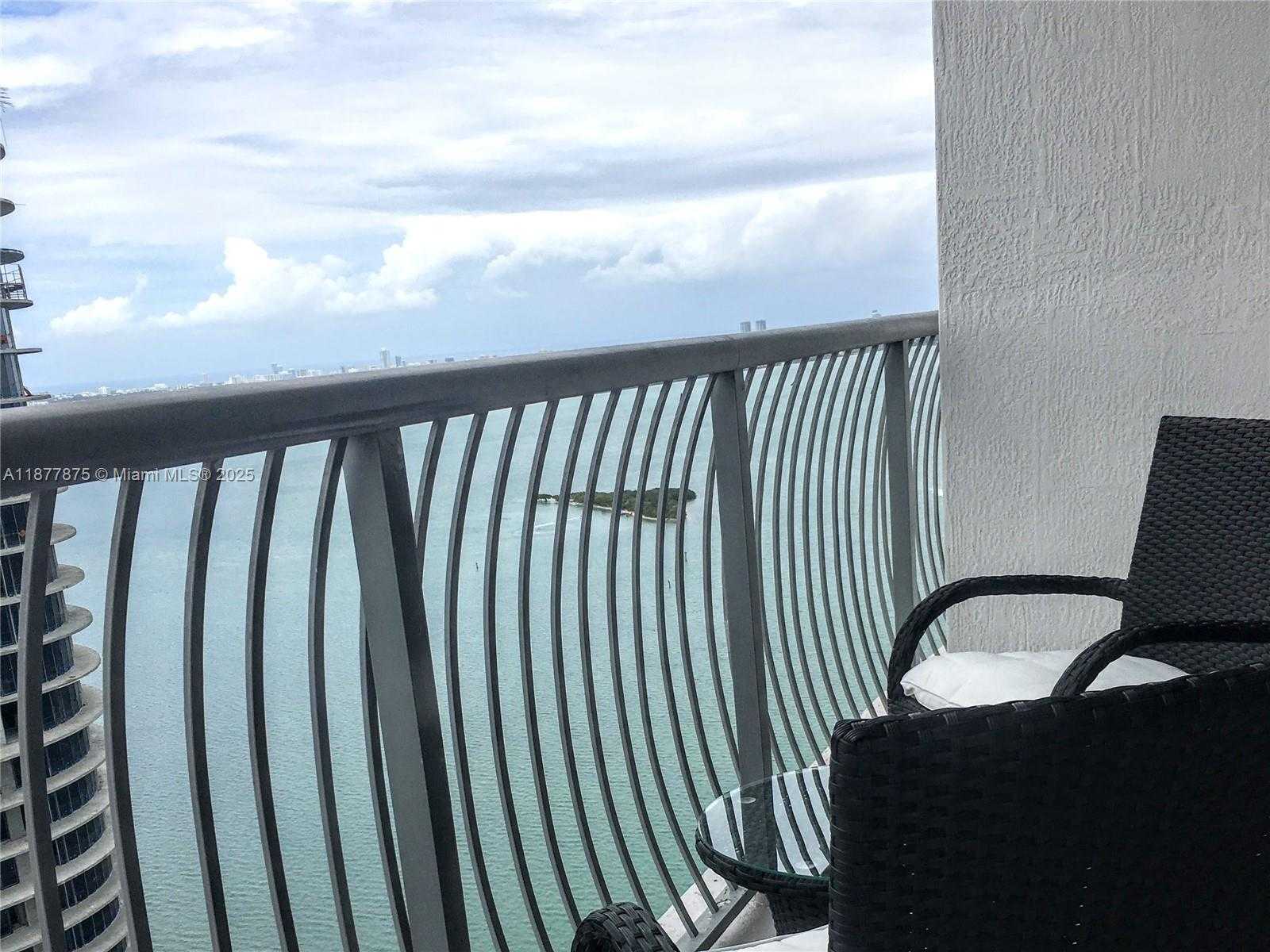 Small Image of Miami Number 22