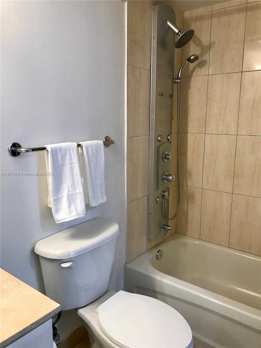 Small Image of Miami Number 25