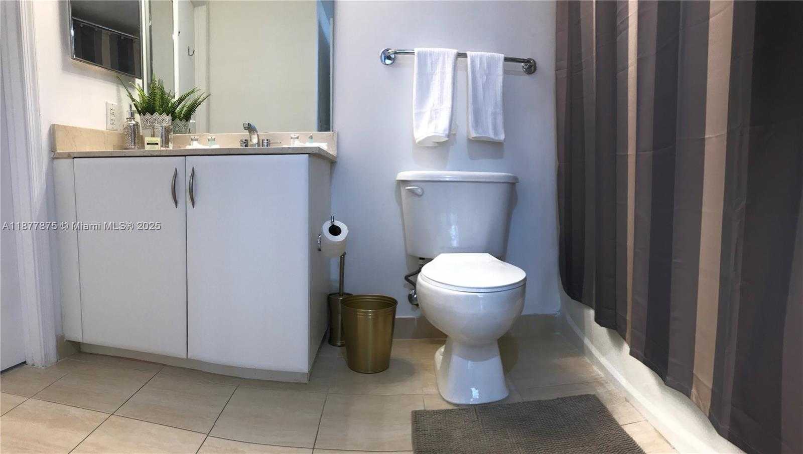 Small Image of Miami Number 9