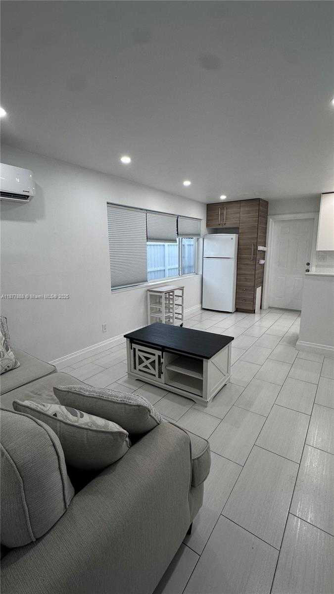 Small Image of 2415 THOMAS ST #B, Hollywood Number 8
