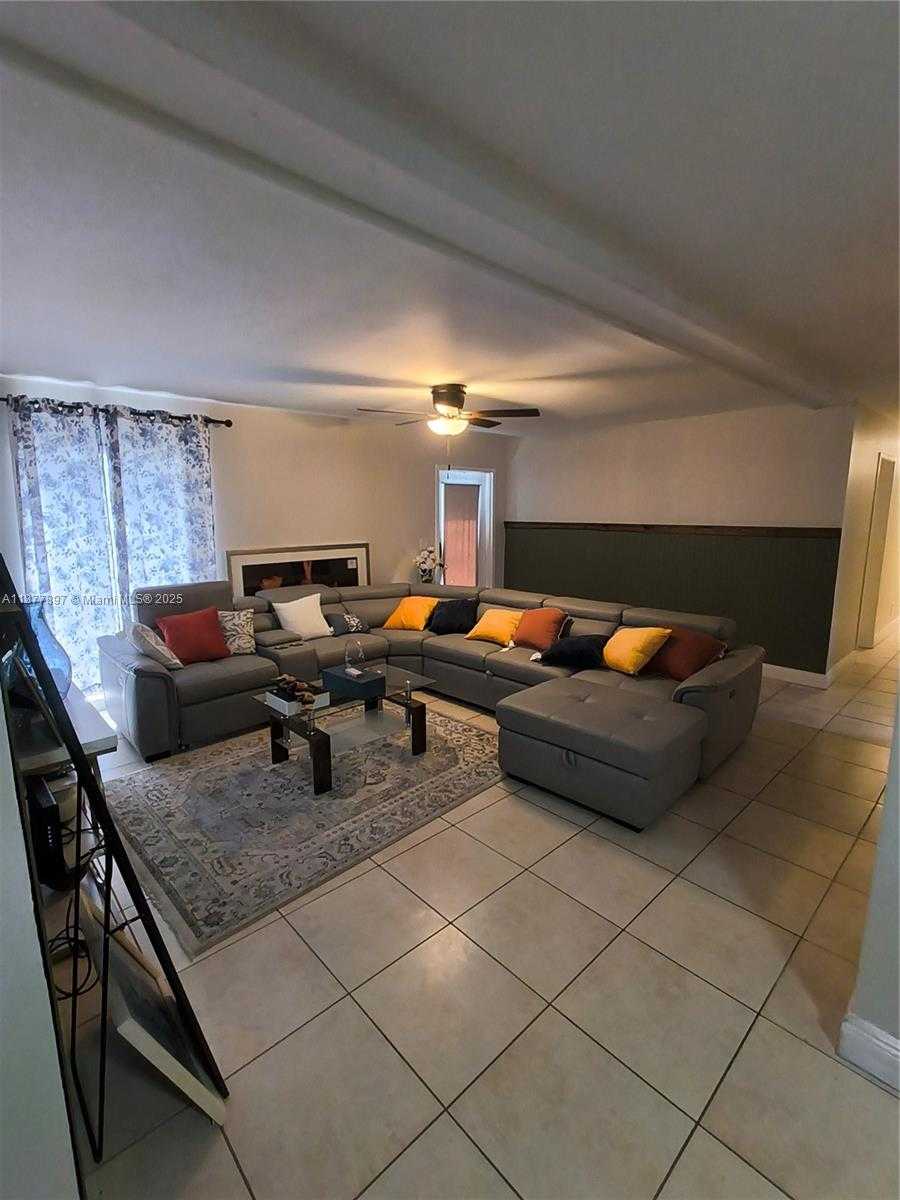 Small Image of 7809 NORTH WEST 67TH AVE #7809, Tamarac Number 9