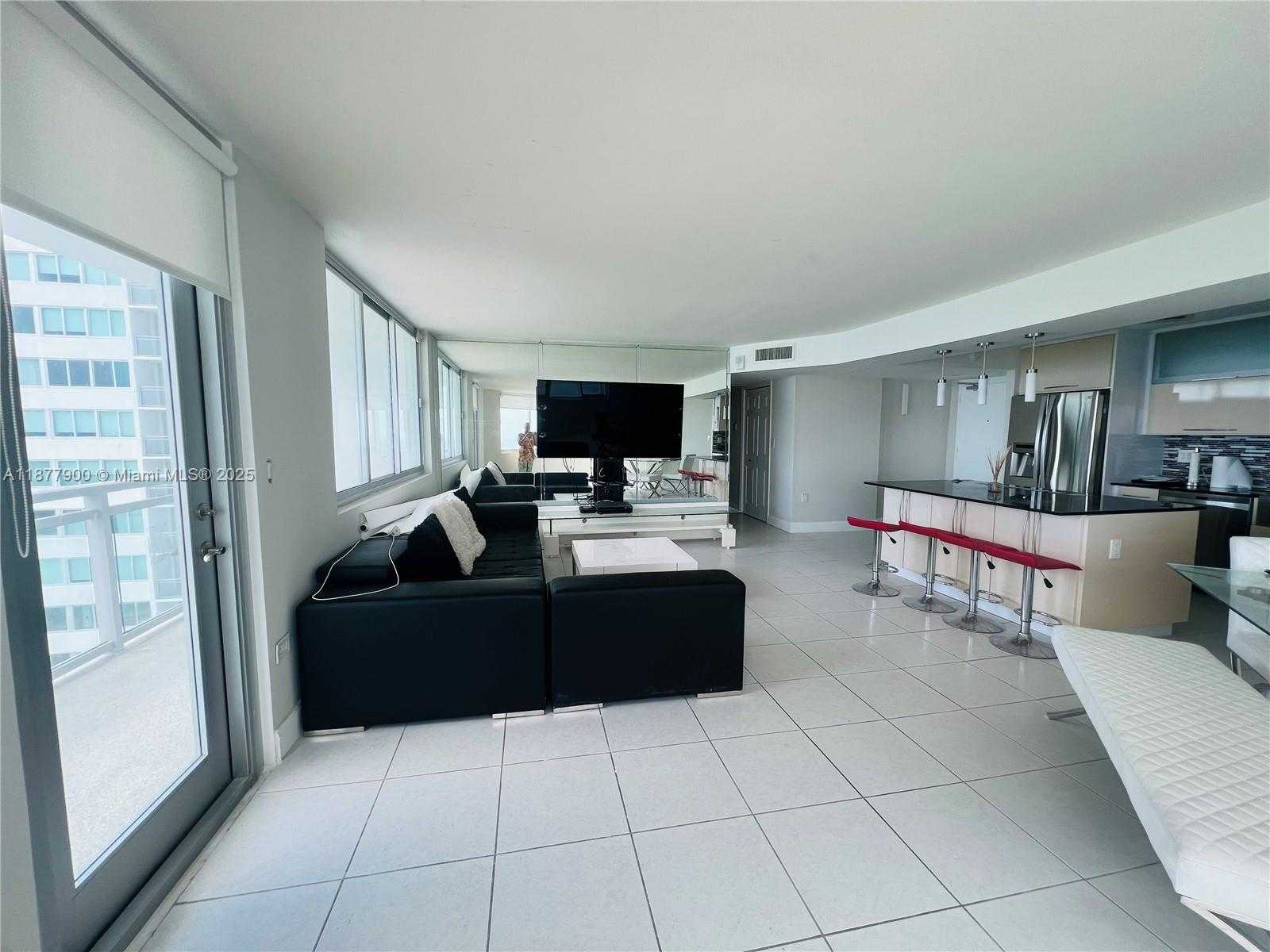 Small Image of 7135 COLLINS AVE #1406, Miami Beach Number 10