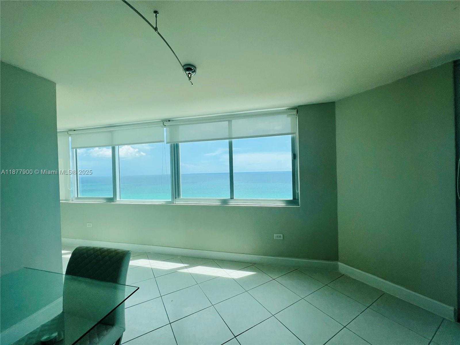 Small Image of 7135 COLLINS AVE #1406, Miami Beach Number 3