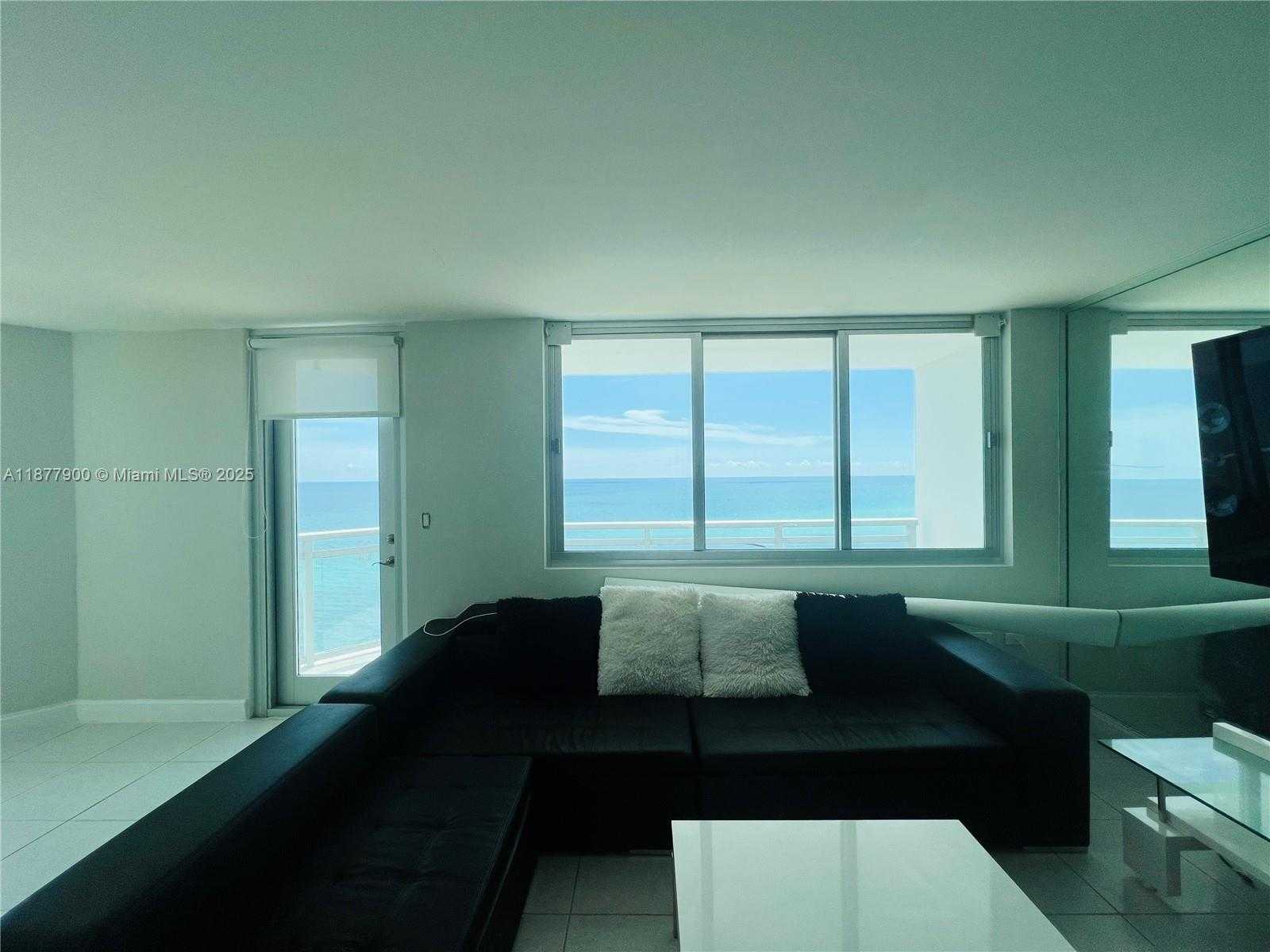 Small Image of 7135 COLLINS AVE #1406, Miami Beach Number 4