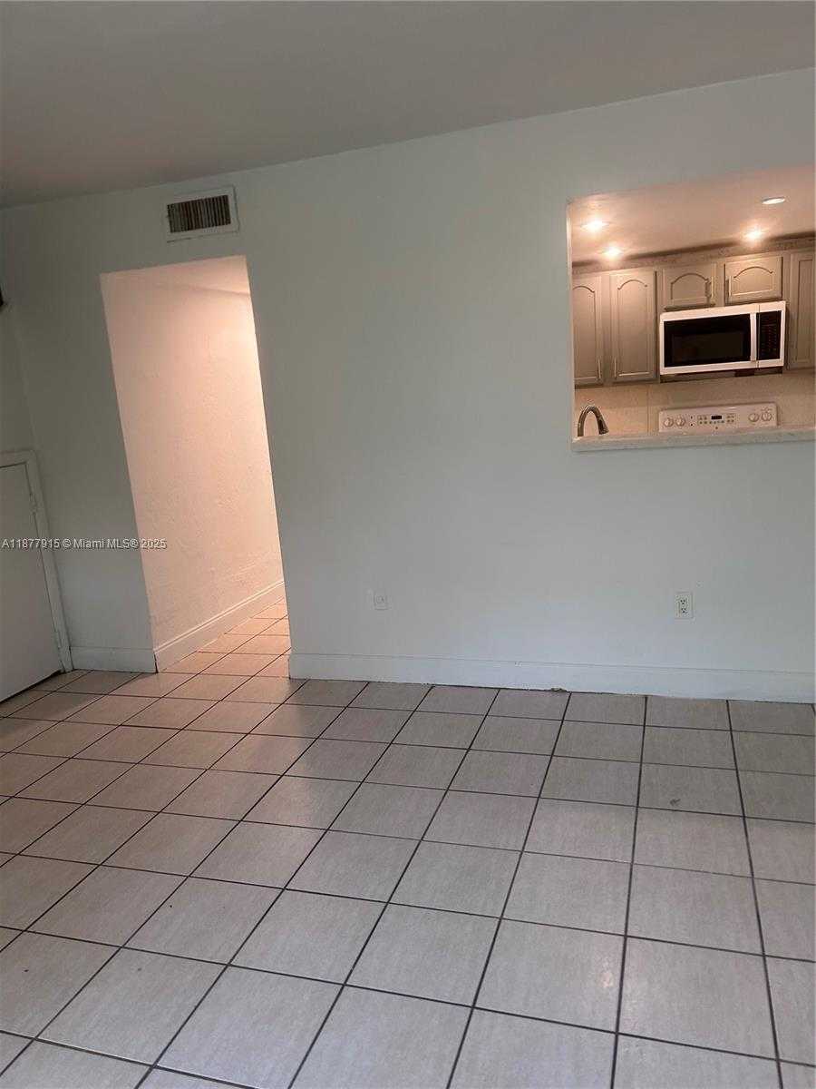 Small Image of 14204 NORTH EAST 3RD CT #8C, Miami Number 2