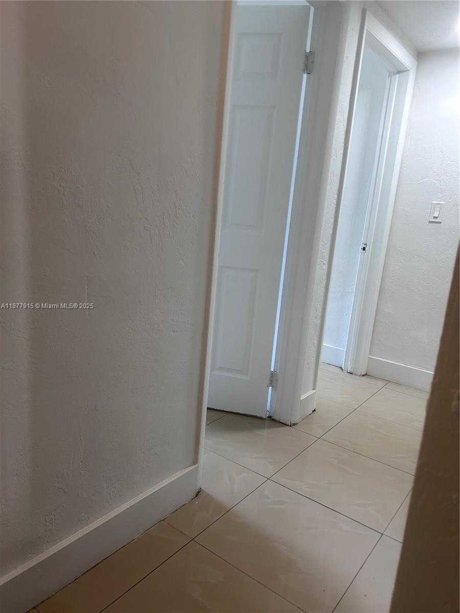 Small Image of 14204 NORTH EAST 3RD CT #8C, Miami Number 9