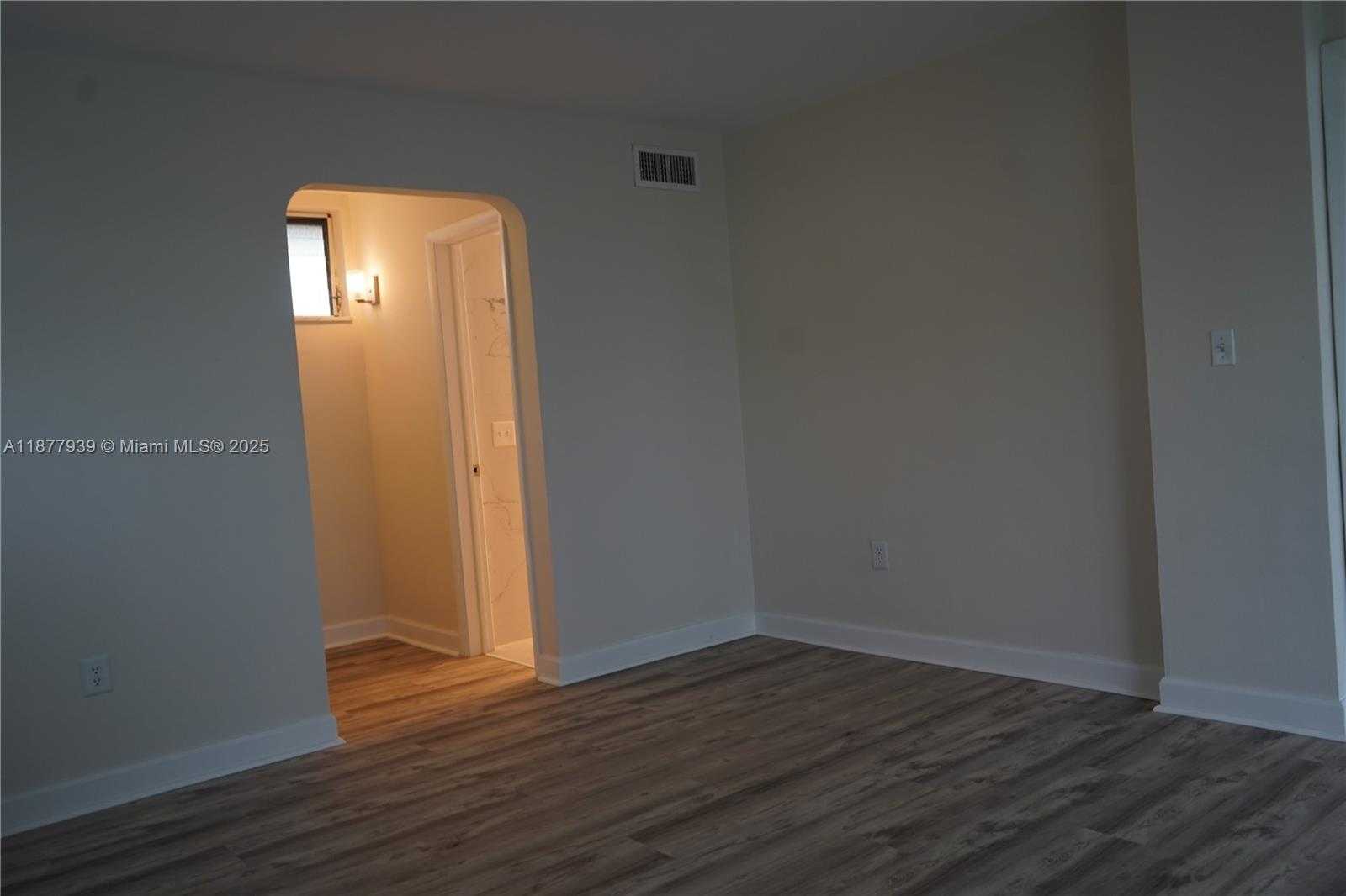Small Image of 2999 POINT EAST DR #C614, Aventura Number 15