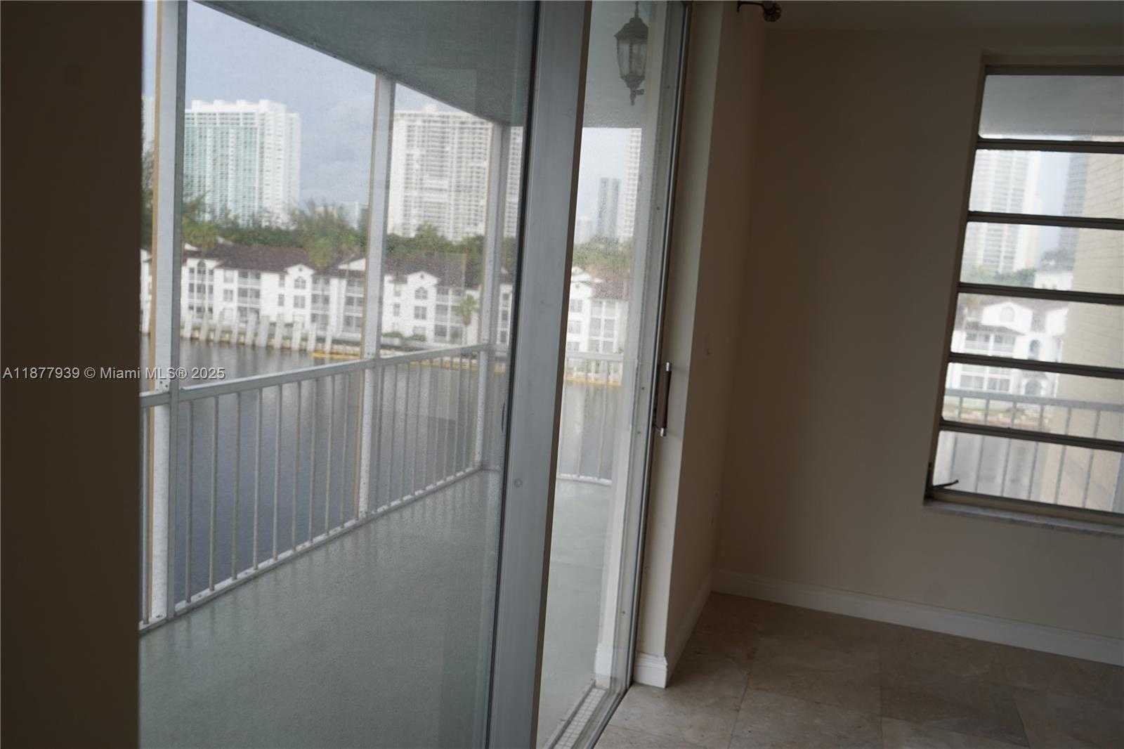 Small Image of 2999 POINT EAST DR #C614, Aventura Number 18
