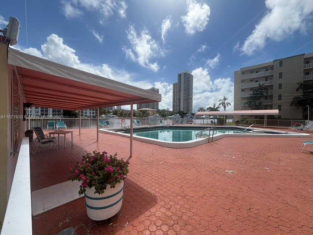 Small Image of 2999 POINT EAST DR #C614, Aventura Number 32