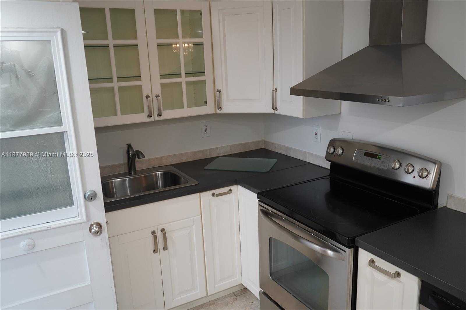 Small Image of 2999 POINT EAST DR #C614, Aventura Number 9