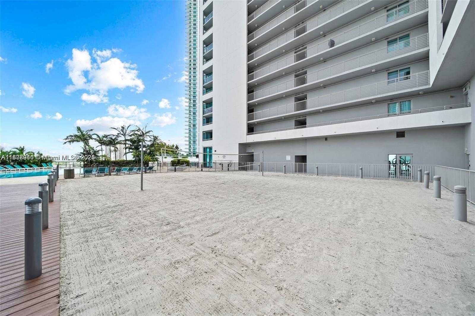 Small Image of 888 BISCAYNE BLVD #2210, Miami Number 24