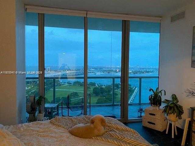 Small Image of 888 BISCAYNE BLVD #2210, Miami Number 7