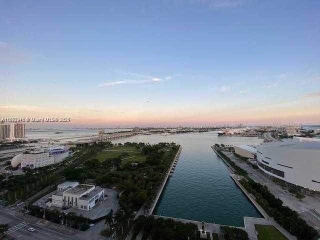 Small Image of 888 BISCAYNE BLVD #2210, Miami Number 8