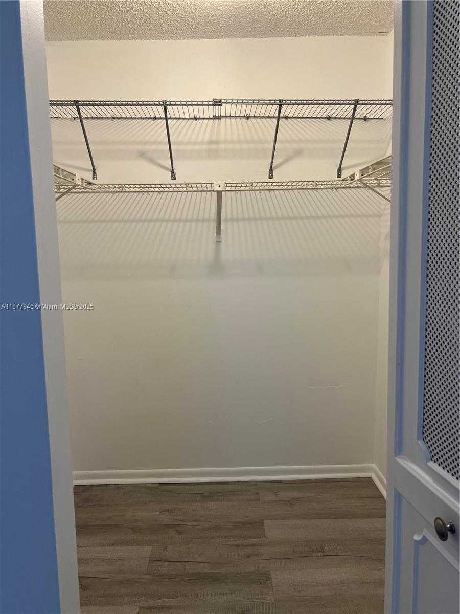 Small Image of 16909 NORTH BAY RD #904, Sunny Isles Beach Number 14