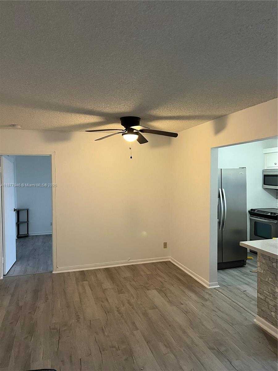 Small Image of 16909 NORTH BAY RD #904, Sunny Isles Beach Number 9