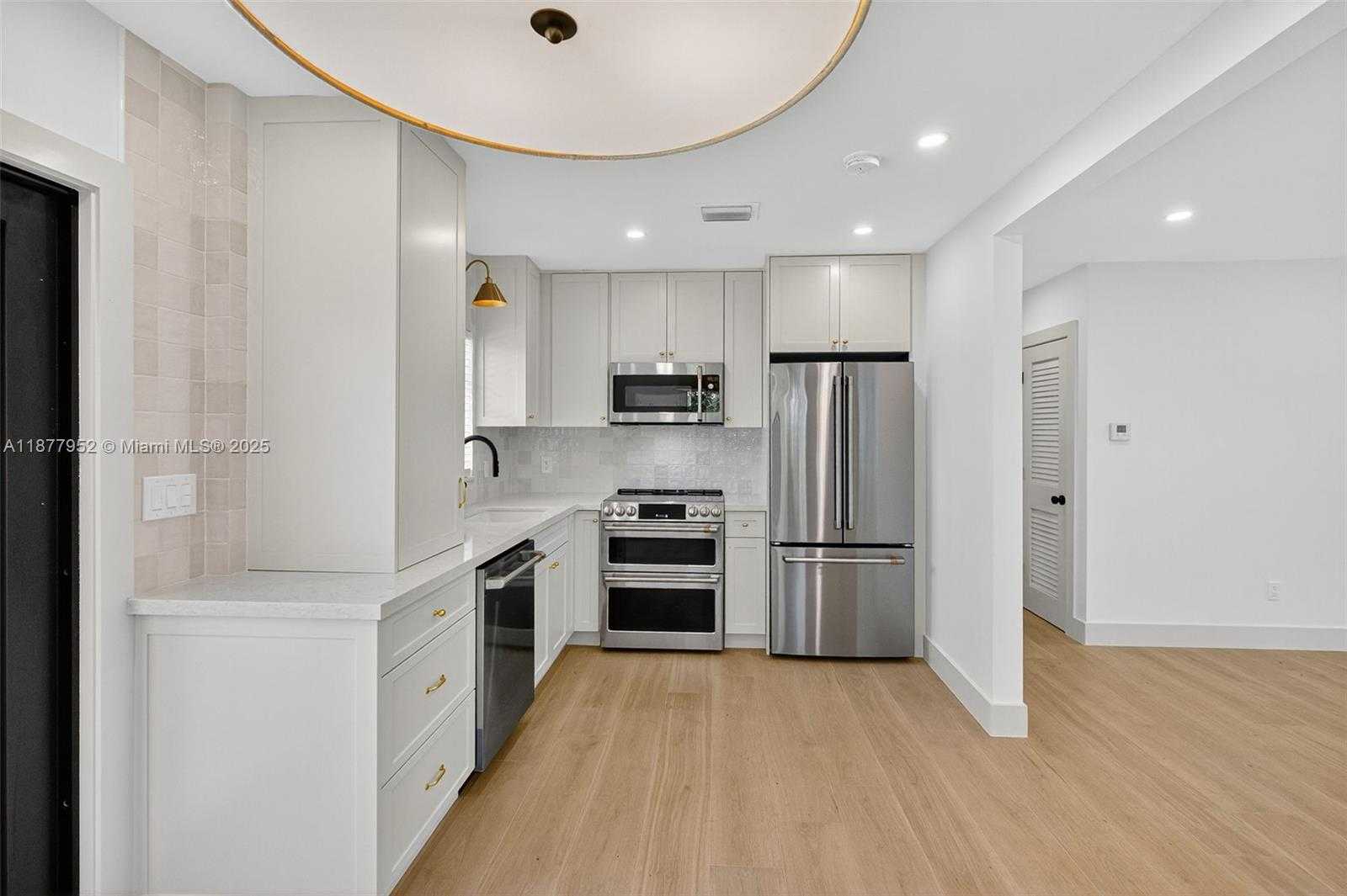 Small Image of 29 ALCANTARRA AVE, Coral Gables Number 13