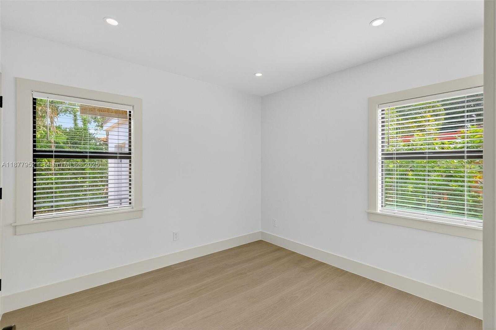 Small Image of 29 ALCANTARRA AVE, Coral Gables Number 17