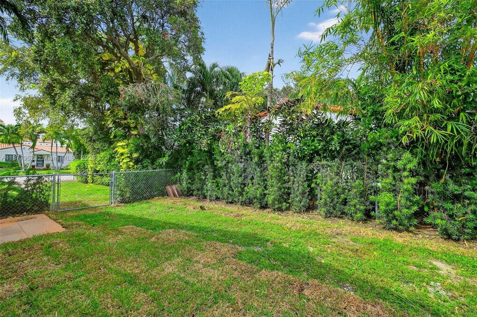 Small Image of 29 ALCANTARRA AVE, Coral Gables Number 28