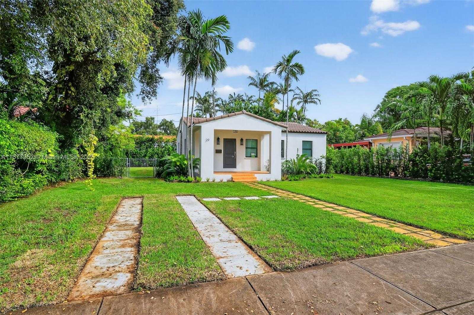 Small Image of 29 ALCANTARRA AVE, Coral Gables Number 4
