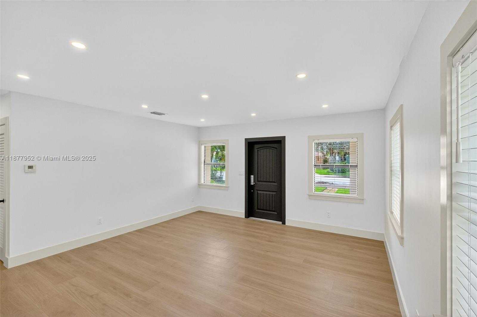 Small Image of 29 ALCANTARRA AVE, Coral Gables Number 6