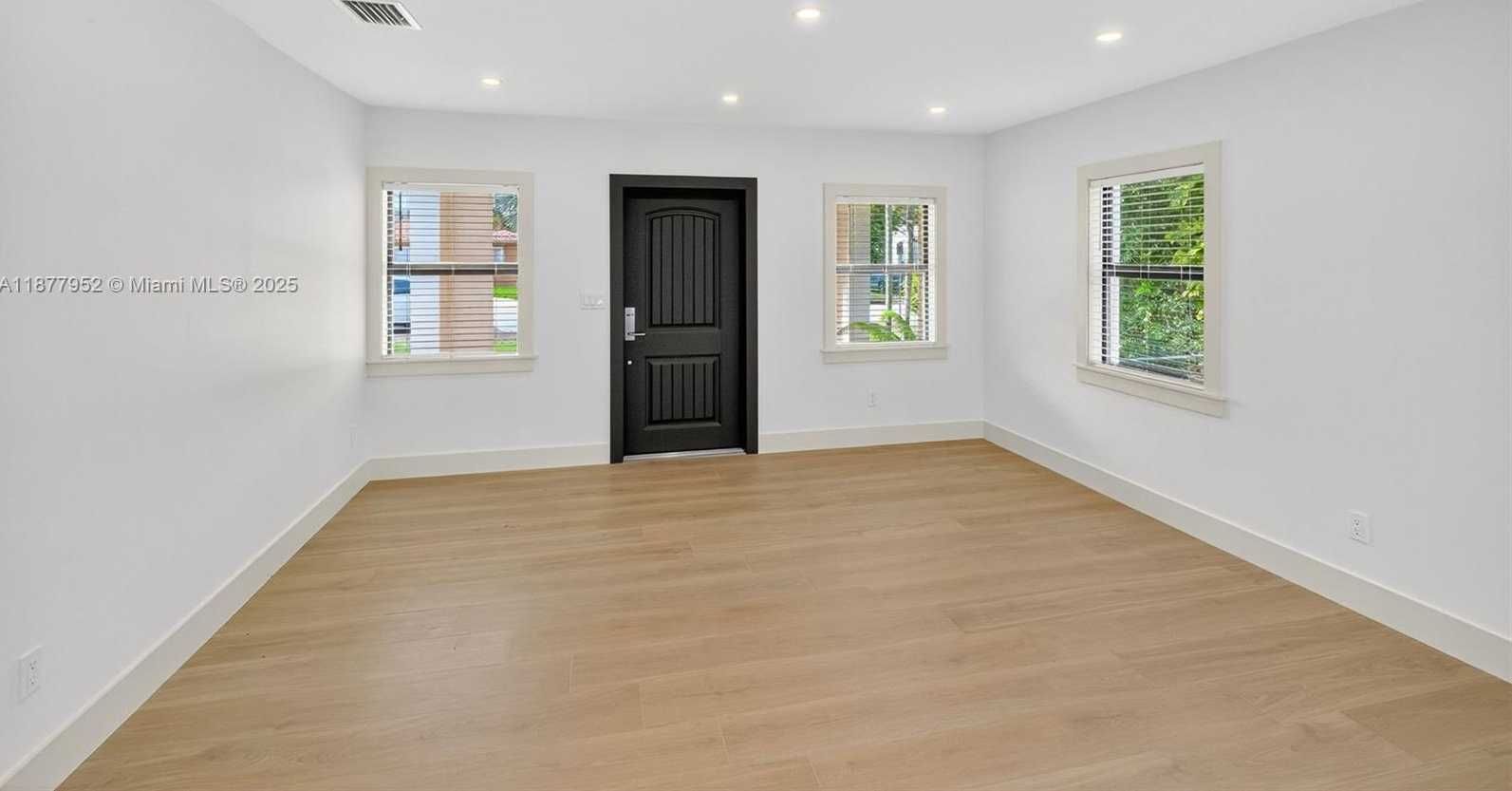Small Image of 29 ALCANTARRA AVE, Coral Gables Number 7