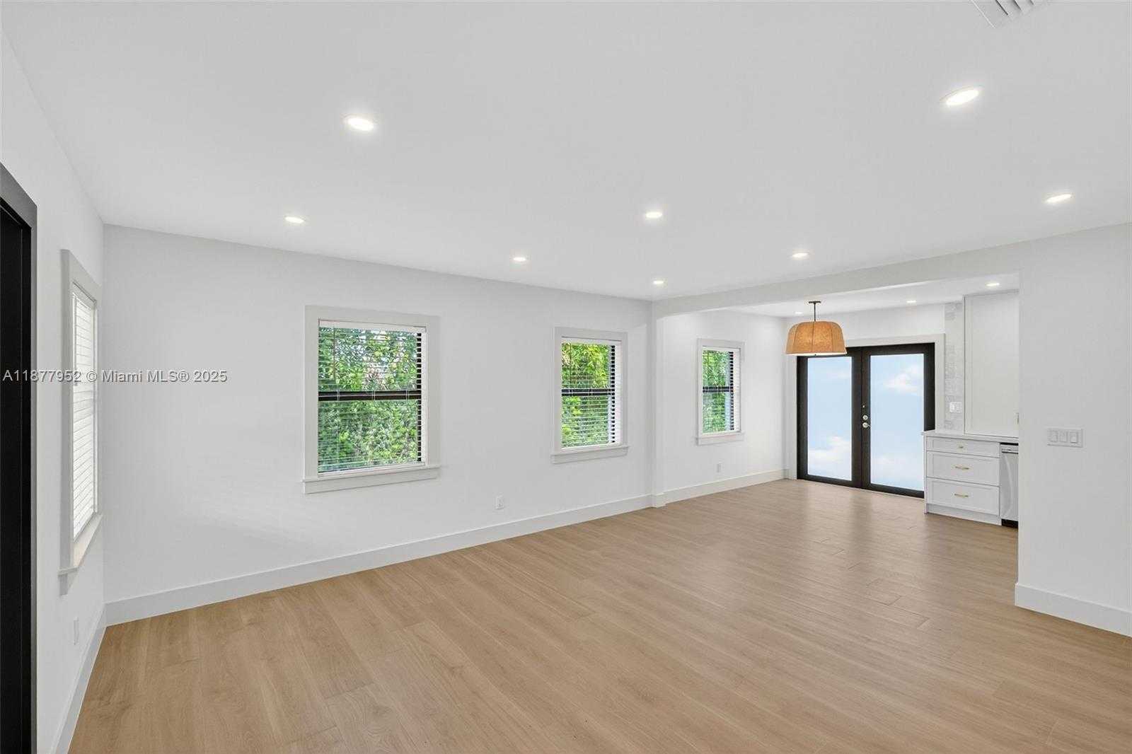 Small Image of 29 ALCANTARRA AVE, Coral Gables Number 8