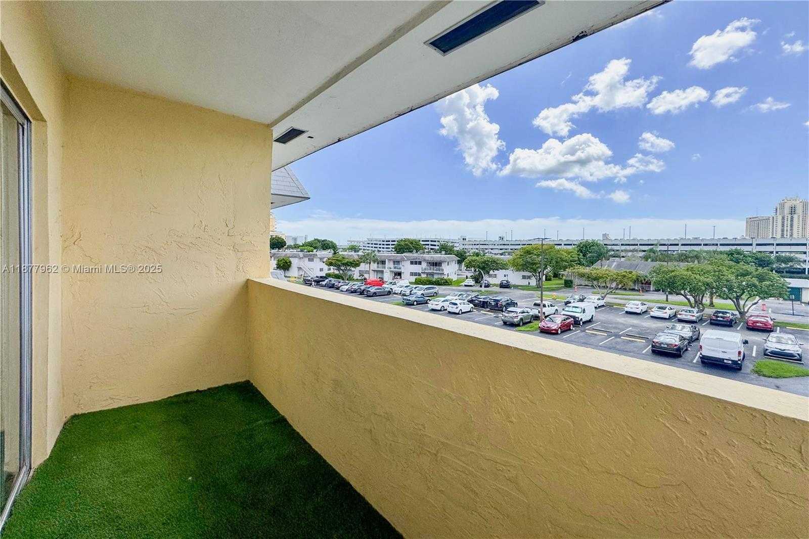 Small Image of 7410 SOUTH WEST 82ND ST #K309, Miami Number 22