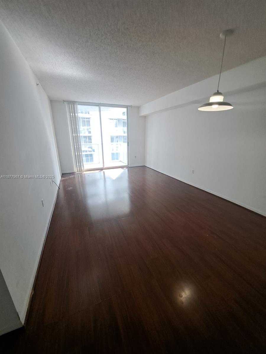 Small Image of 5091 NORTH WEST 7TH ST #1007, Miami Number 3