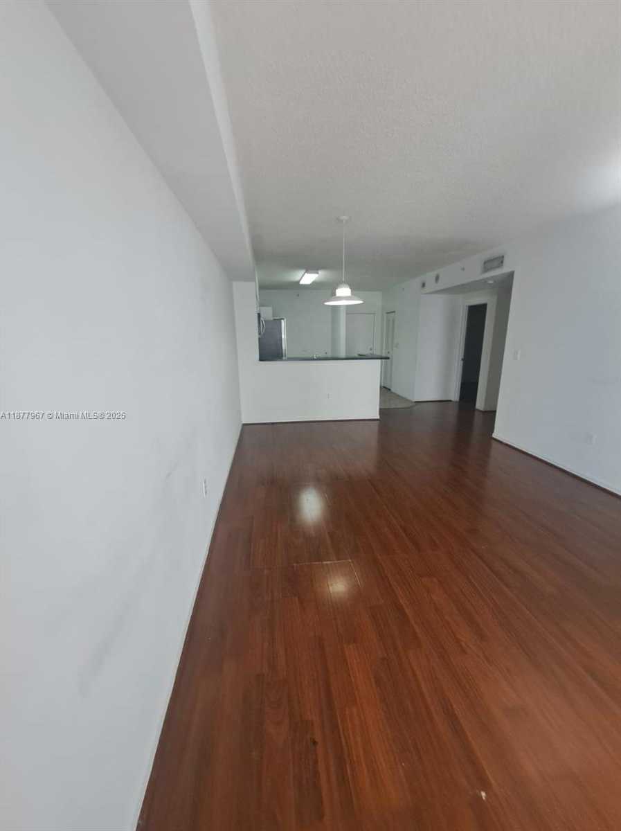Small Image of 5091 NORTH WEST 7TH ST #1007, Miami Number 4