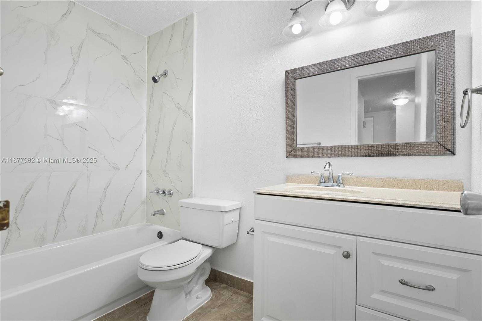 Small Image of 5112 NORTH WEST 79TH AVE #305, Doral Number 12